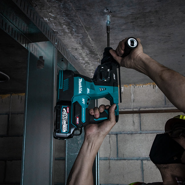 Marteau de démolition Makita MAK-HM002GZ03 80 V MAX XGT SDS-MAX, outil nu