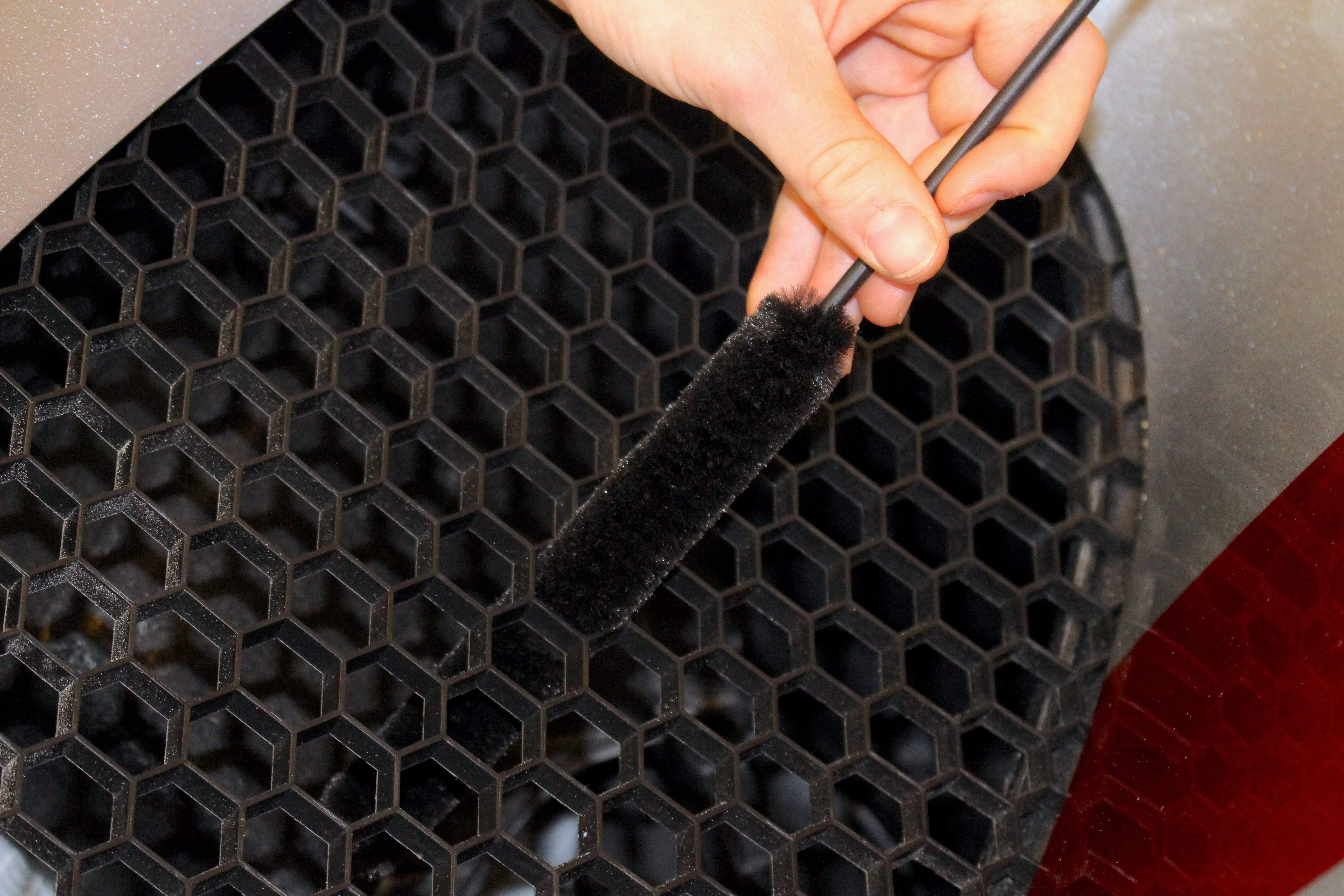 Wheel Woolies Accessory 24" x 1/8" Braun Automotive Vent Brush