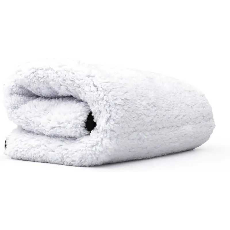 https://meticulousdetailing.ca/cdn/shop/files/everest-ultra-plush-microfibre-towels-1100-towel-snow-grey-freezing-916_1024x.webp?v=1703100567